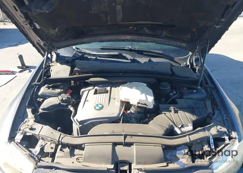 2006 BMW 330I z USA, uszkodzony, nr VIN WBAVB33586KR75218